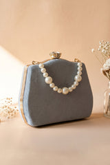 Trendy affordable women Clutch Purse bags. Clutches Collection Fineur Online Pakistan