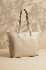fineur alexa trendy and classic tote bags in Pakistan at affordable prices.