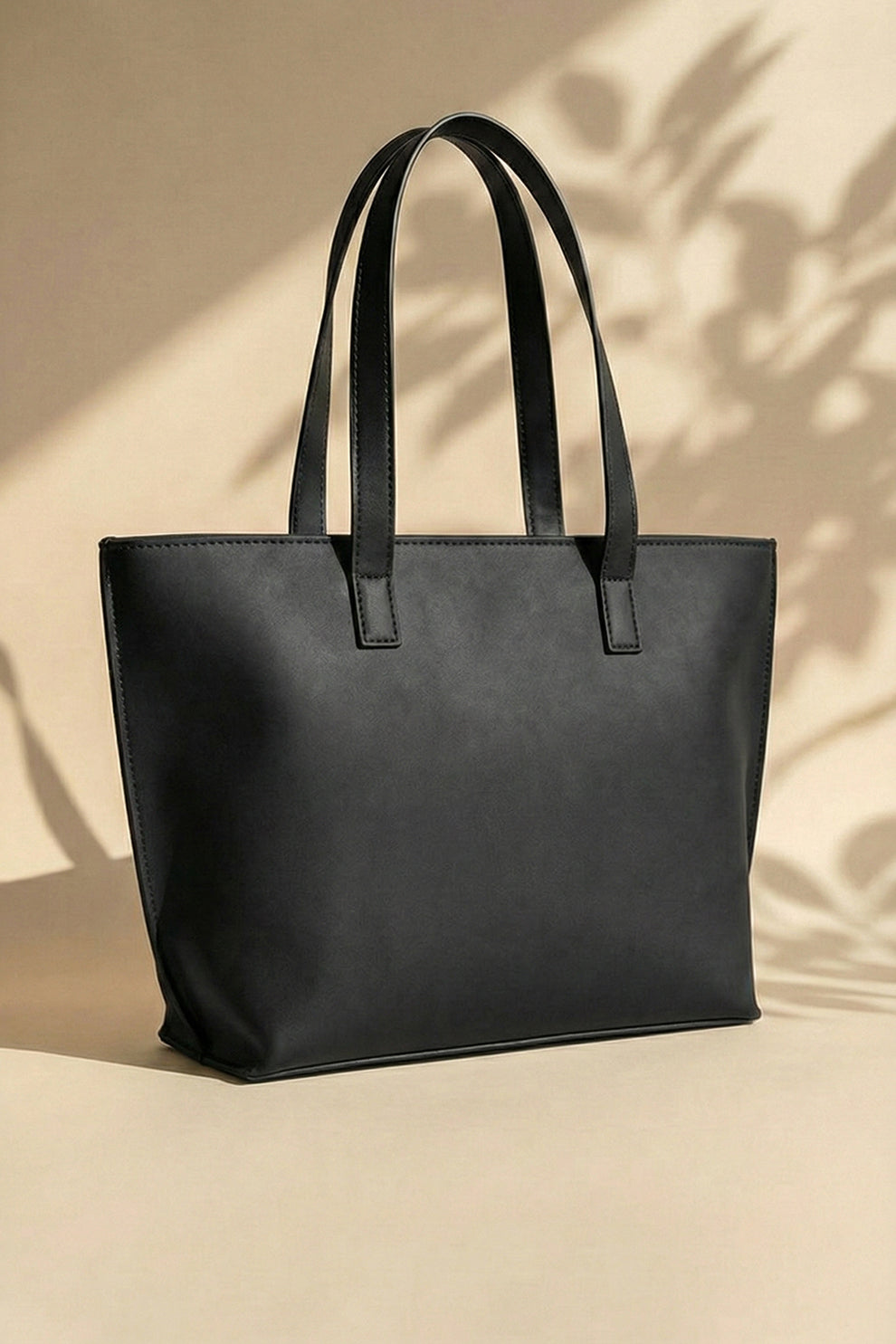 Best affordable tote bags in Pakistan | Trendy and classic totes 2026.