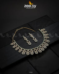 Statement Pieces Necklace Golden Mint Green - Zeesy Jewellery