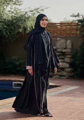 Hijabi.Pk Nida Contrast Abaya | The Classic Edits