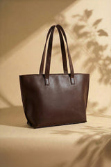 fineur alexa trendy and classic tote bags in Pakistan at affordable prices.