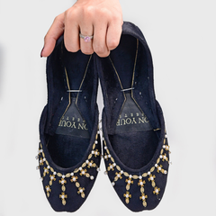 On Your Feets Emb Khussa-Basera (Black)