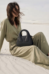 Fineur Handbag Crest - Black