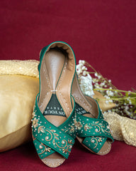 On Your Feets Casual Khussa-Elegant Green