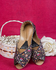 On Your Feets Casual Khussa-Vintage Charm