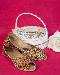 On Your Feets Casual Khussa-Empire