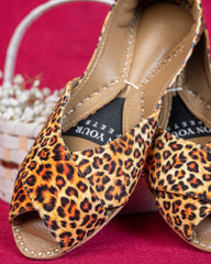 On Your Feets Casual Khussa-Empire