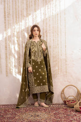 Pehli Nazar By Meeral Stitched 3 Piece Formals Collection'2025-Mehndi