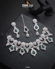 Aether Necklace Silver Green - Zeesy Jewellery