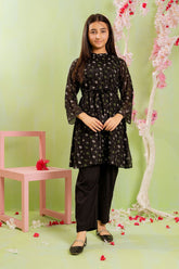 Stylish 2-piece chiffon suit with elegant zari work and vibrant prints. Perfect for girls seeking the latest dress designs