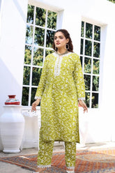 Minahil Unstitched 2 Piece Collection'2025-MC-L-0206