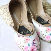 On Your Feets Casual Khussa-Petaline