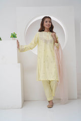 Mahroo Stitched 3 Piece Emb Lawn Kids Collection'2025-R-T-SFC-006