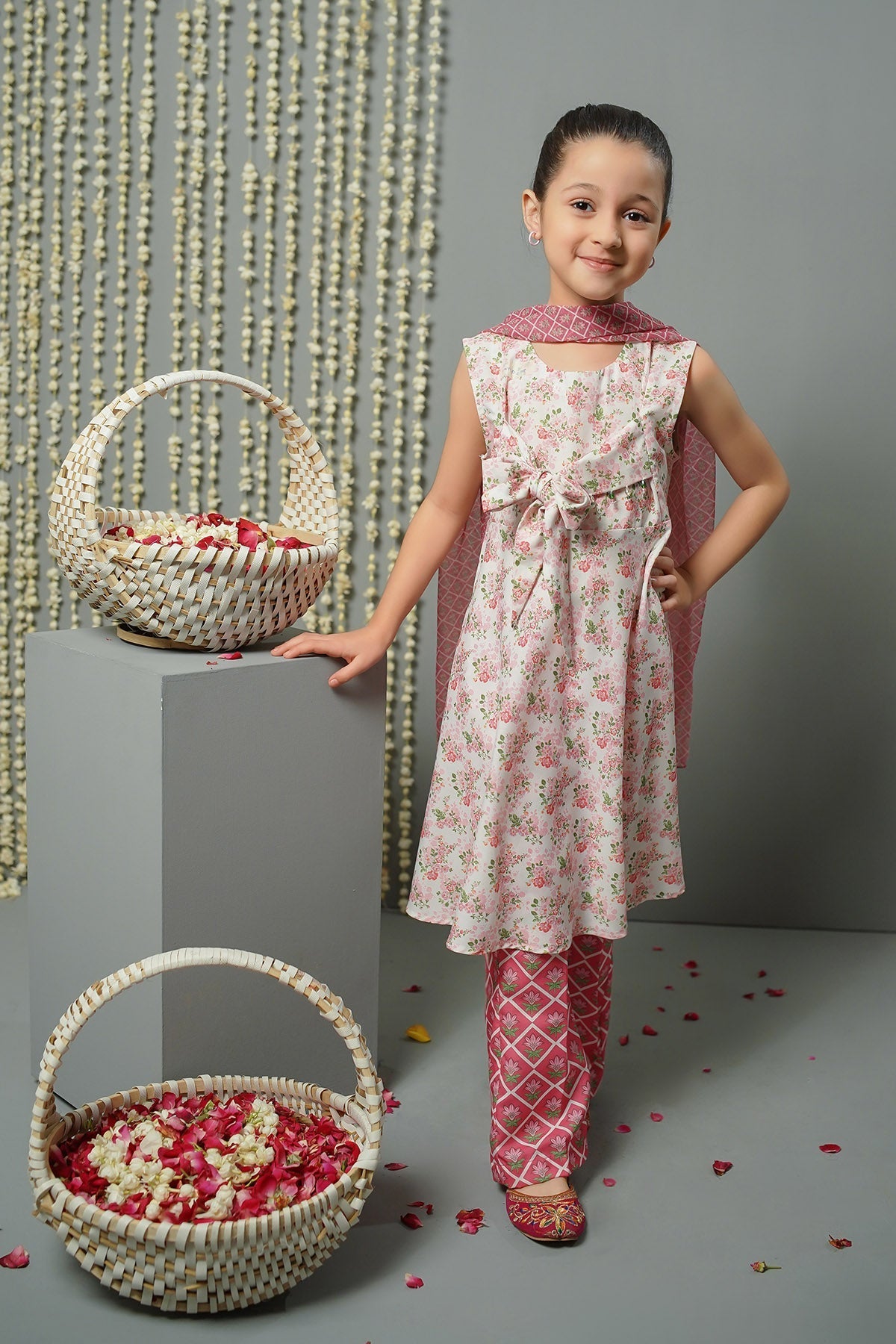 Swiss Lawn Digital Printed 3 Pc Suit - Wear Ochre