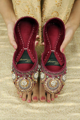 Bustangi Maroon Dabka Women Khussa E001