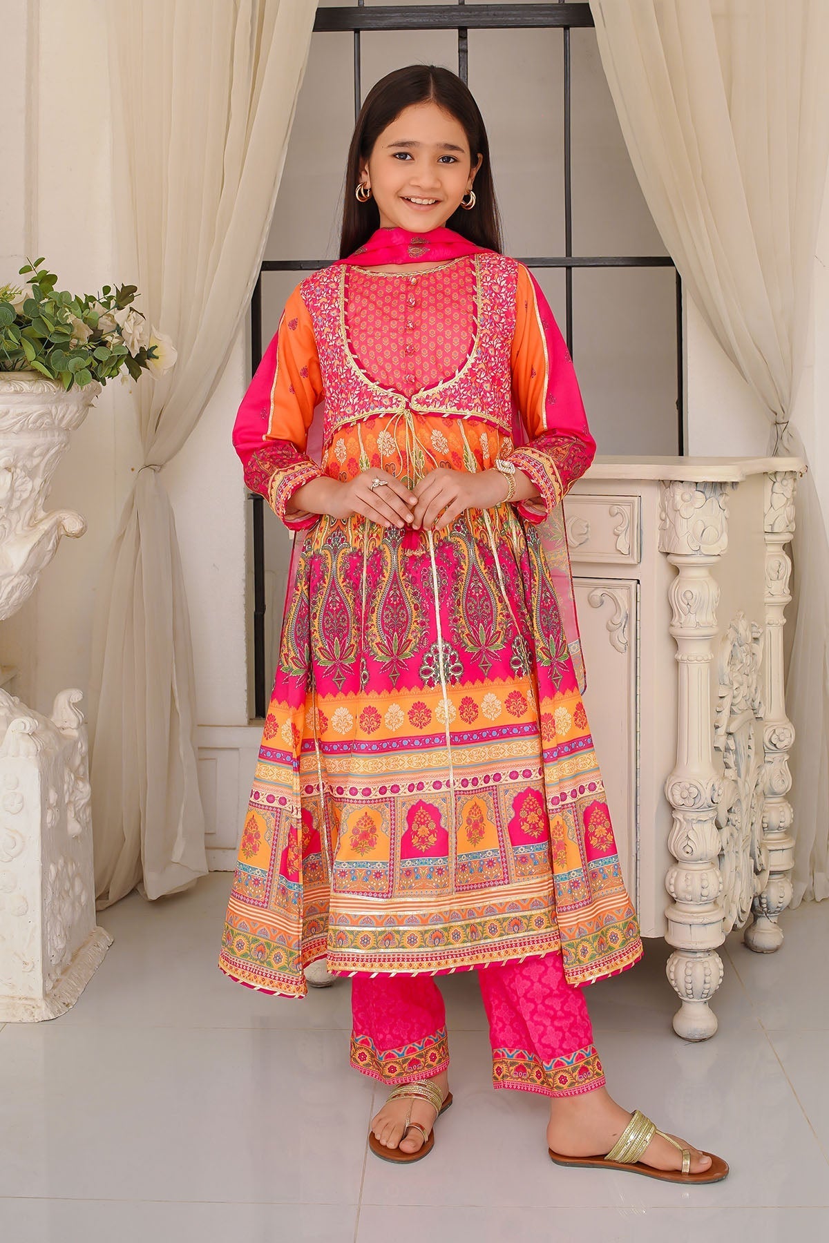 Shop the best printed 3-piece suits for girls. Stylish, comfortable, and perfect for every occasion. Elegance in every design!