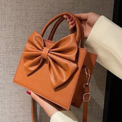 Fineur HandBag Gloss Bow Brown