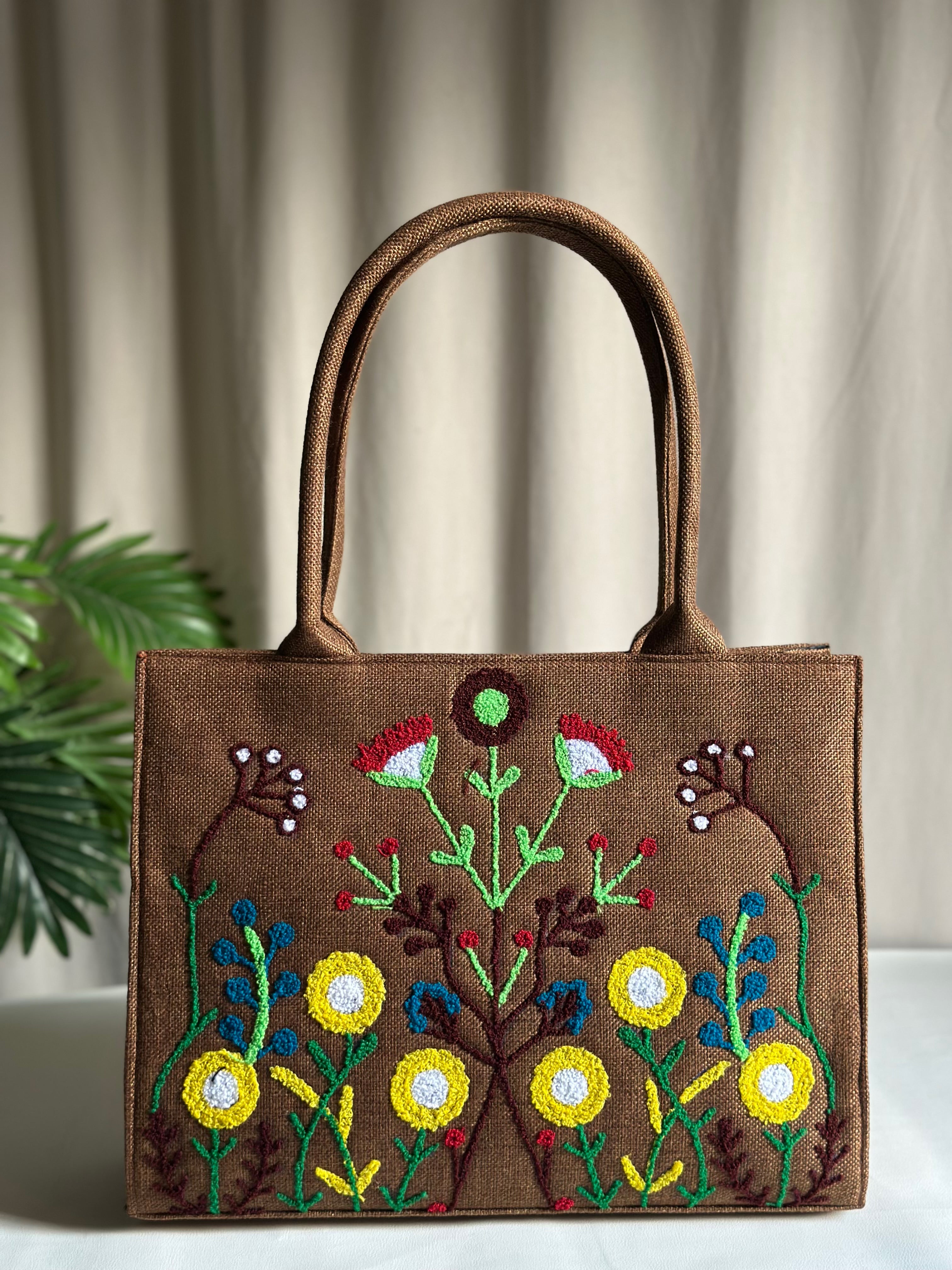 handmade embroidered jute tote bag blushwood Brown Fineur