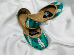 GREEN LEAVE - Khussa Master