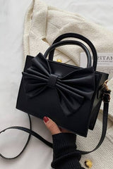 Fineur HandBag Gloss Bow Black