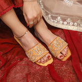 K116 MUSTARD - Khussa Master