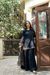 Sardiyon Ki Shaam Omal By Komal Stitched 3 Piece Winter Suit-Noora