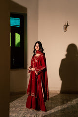 Sardiyon Ki Shaam Omal By Komal Stitched 2 Piece Winter Suit-Sareena