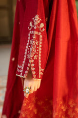 Sardiyon Ki Shaam Omal By Komal Stitched 2 Piece Winter Suit-Sareena