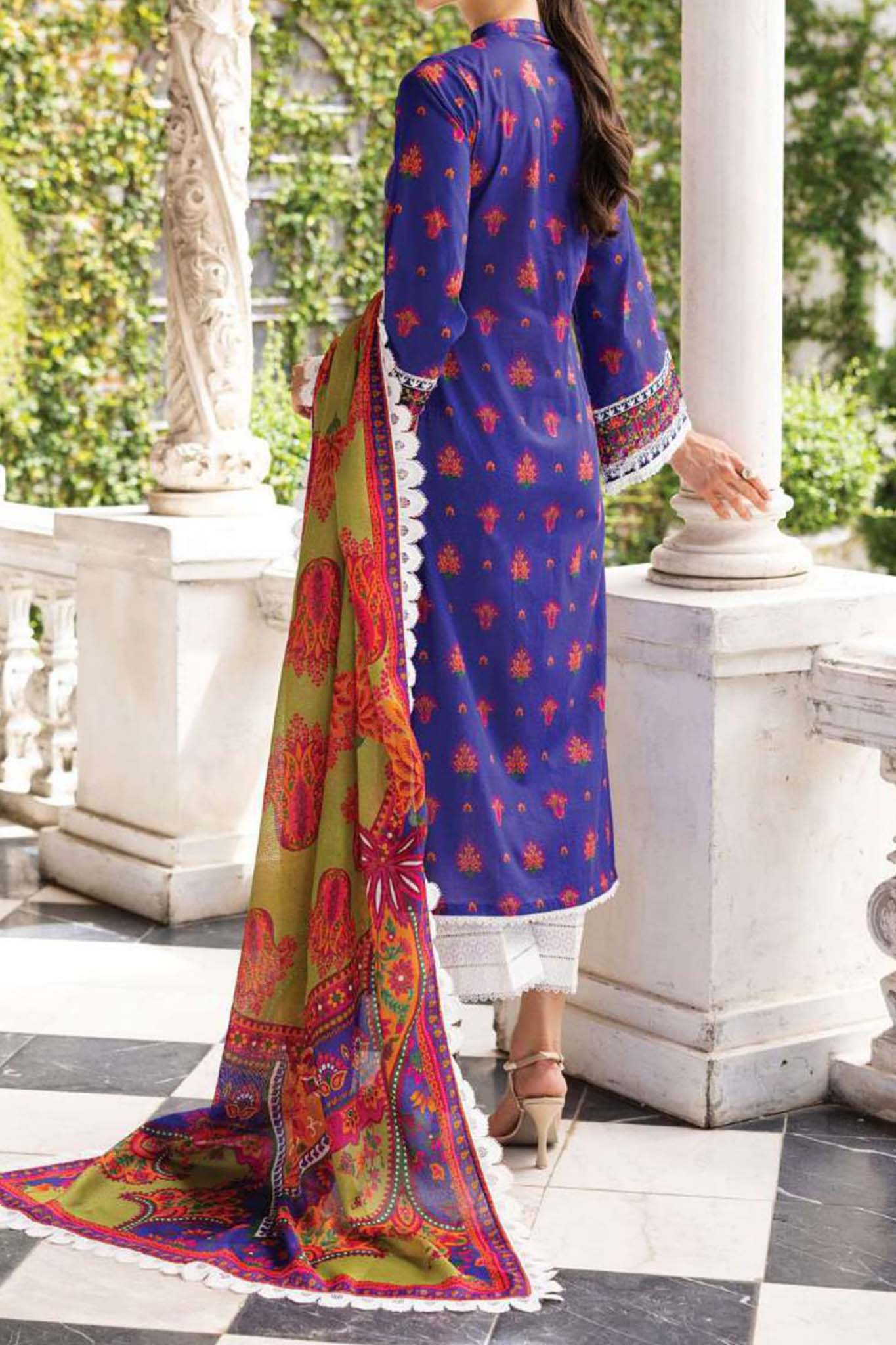 Tahra by Zainab Chottani Unstitchd 3 Piece Lawn Collection'2023-ZTC-08-A