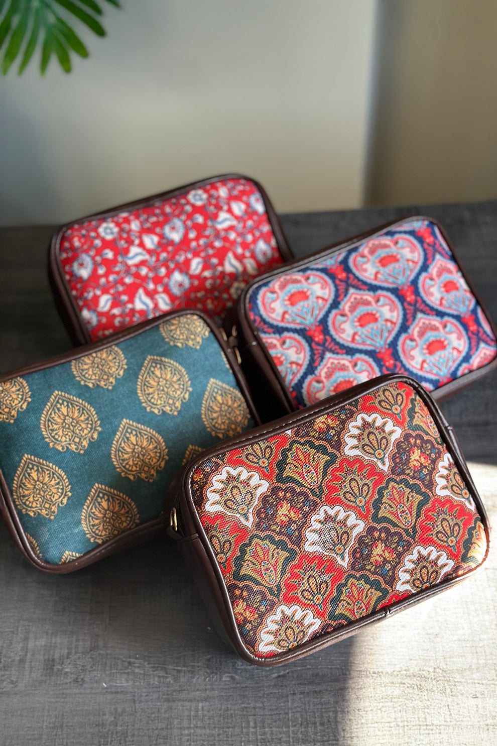 Crossbody Women Bags & Purses Pakistan