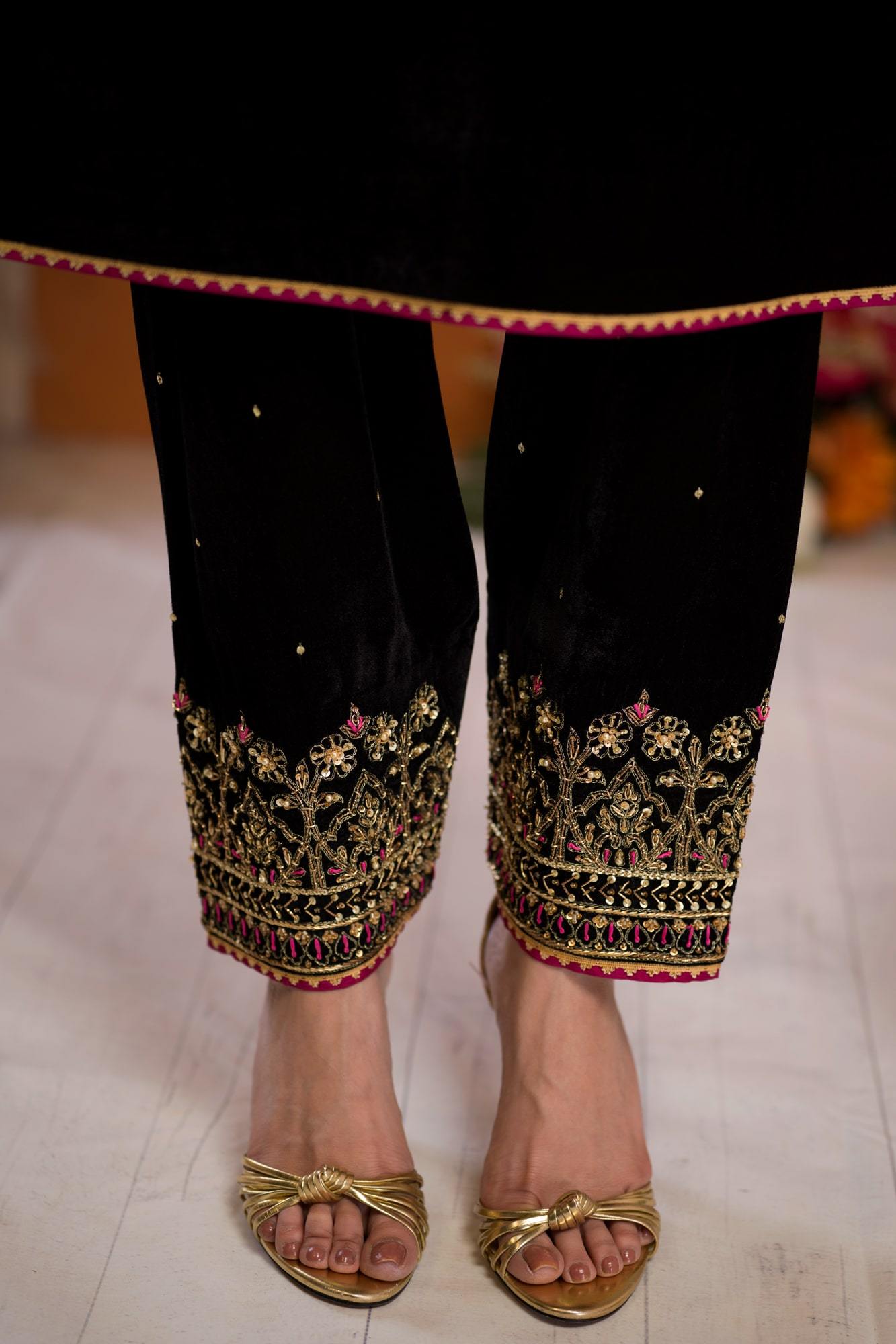 Makhmal By Zaaviay Stitched Phulwari (Three Piece)