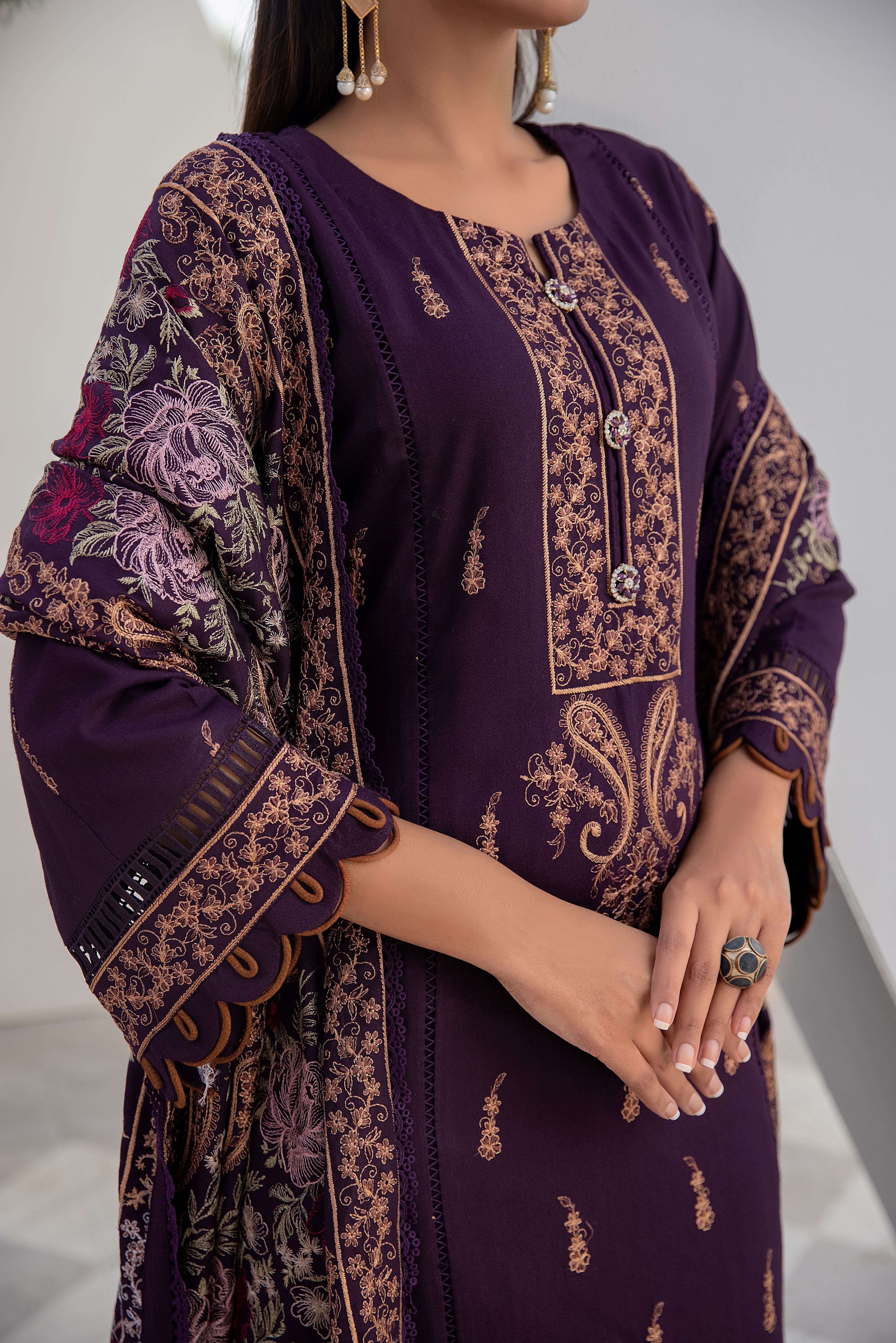 threadsweaves x shomi