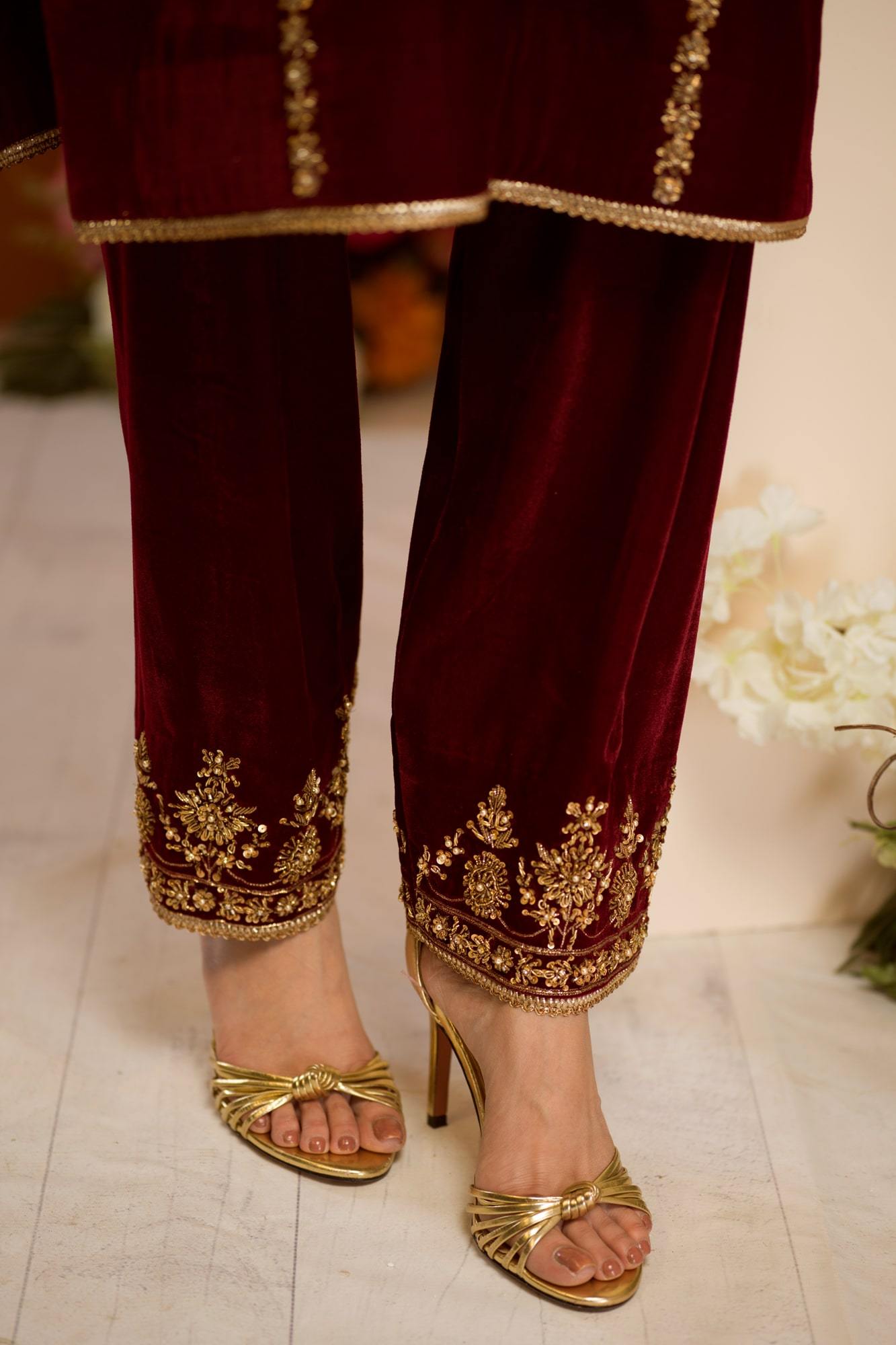 Makhmal By Zaaviay Stitched Shadab (Three Piece)