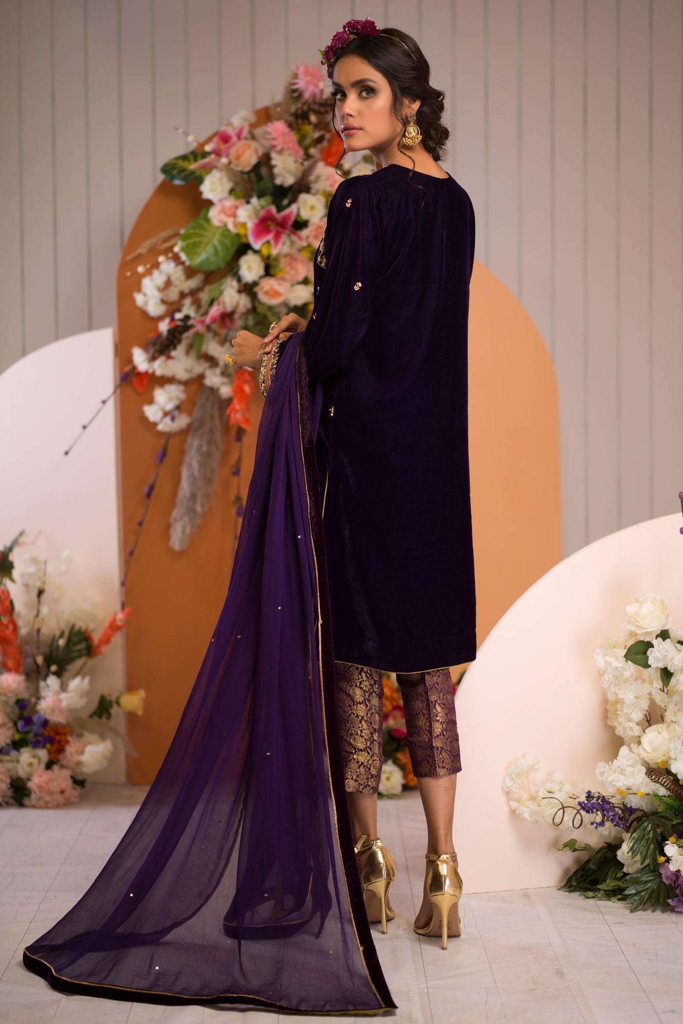 Makhmal By Zaaviay Stitched Shajar (Three Piece)