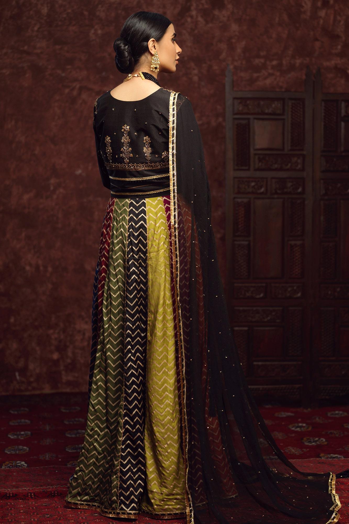 Gehna By Zaaviay Stitched Naurattan (Three Piece)