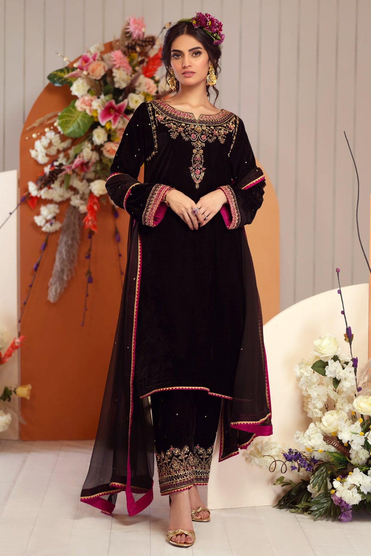 Makhmal By Zaaviay Stitched Phulwari (Three Piece)