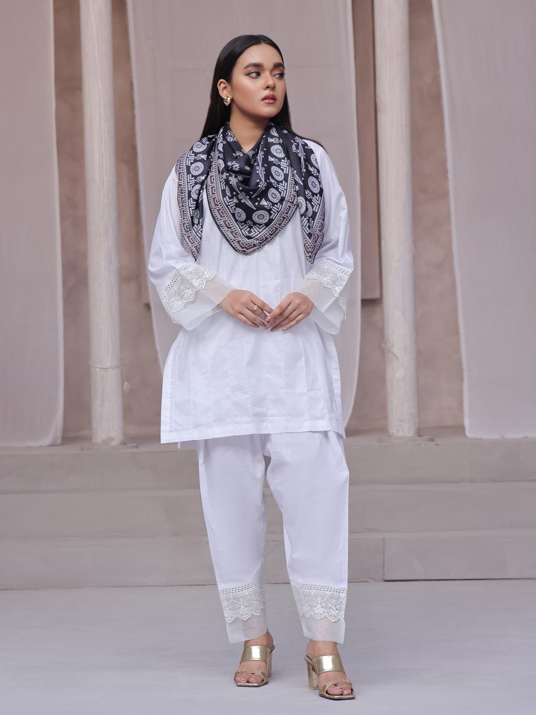 TNG Rounaq Scarf Collection'2024