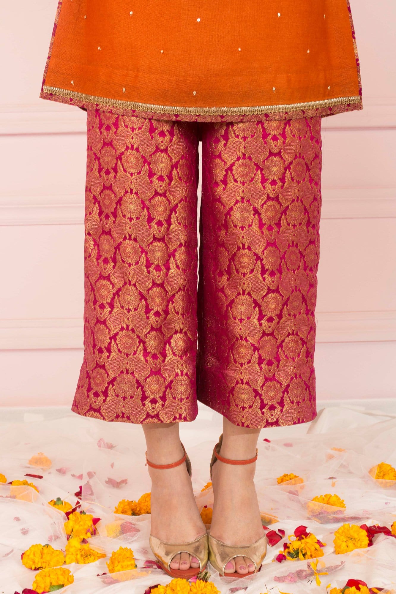 Soughaat By Zaaviay Stitched Gajra (Kurti Only)