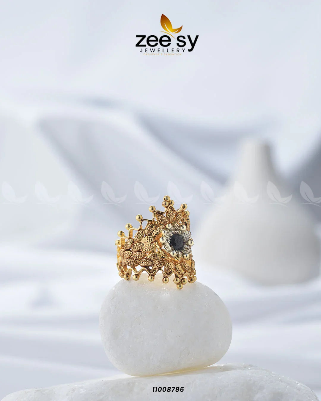 Crown Ring-8290 Black - Zeesy Jewellery