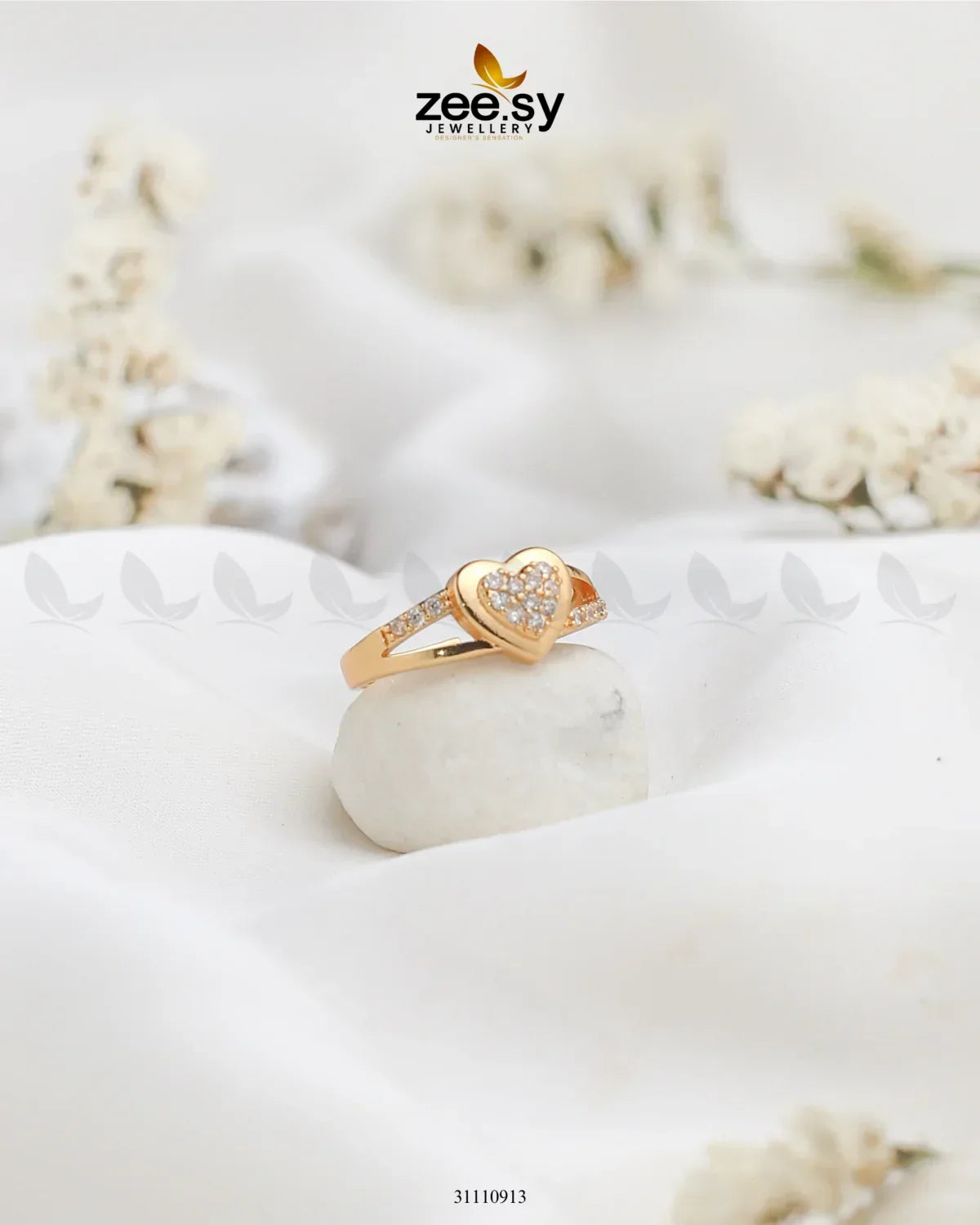 Serenza Ring Golden - Zeesy Jewellery