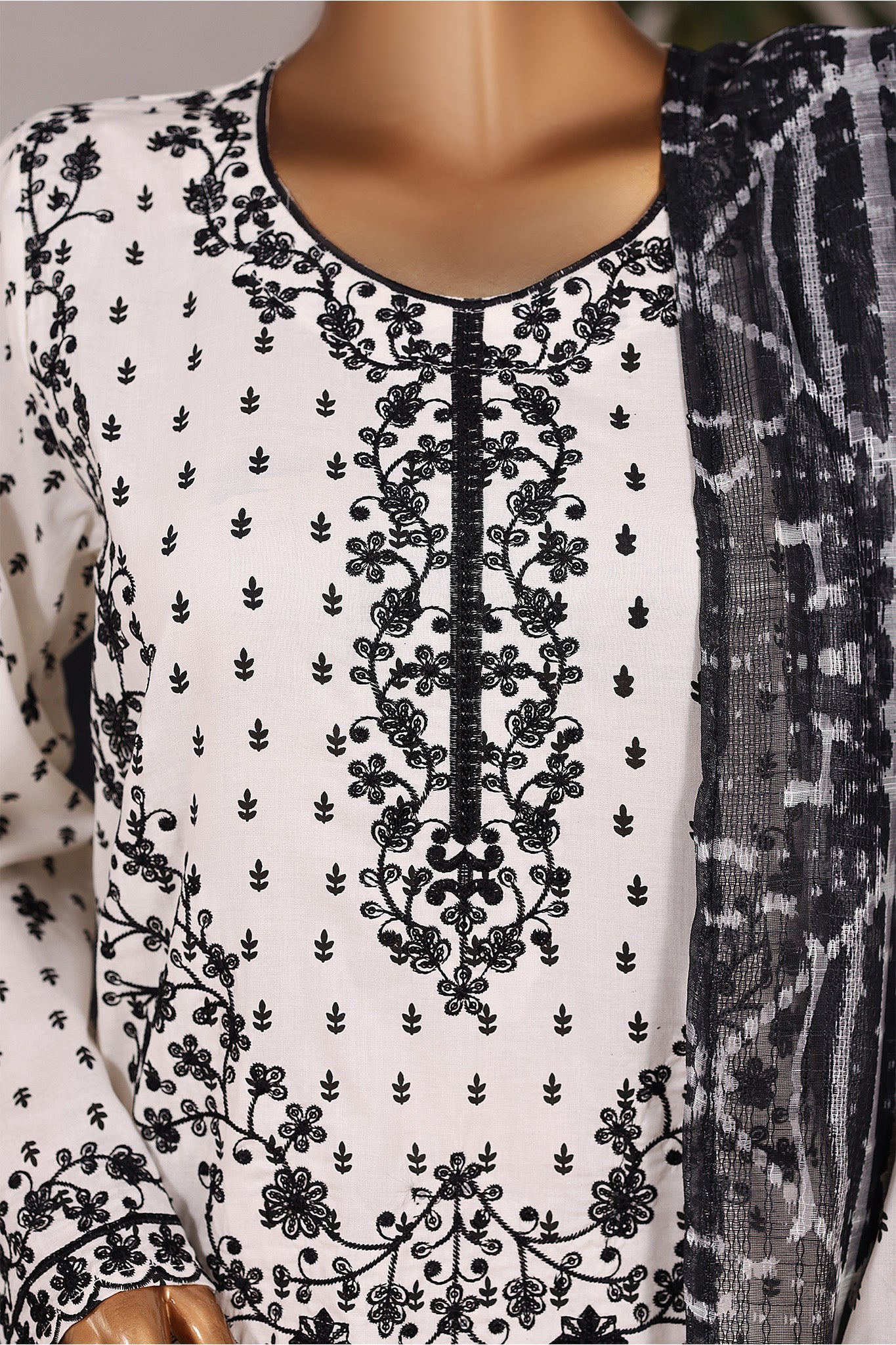 Khombi Stitched 3 Piece Luxury Cotton Collection'2025-134-IC-Ithan Black Arrow