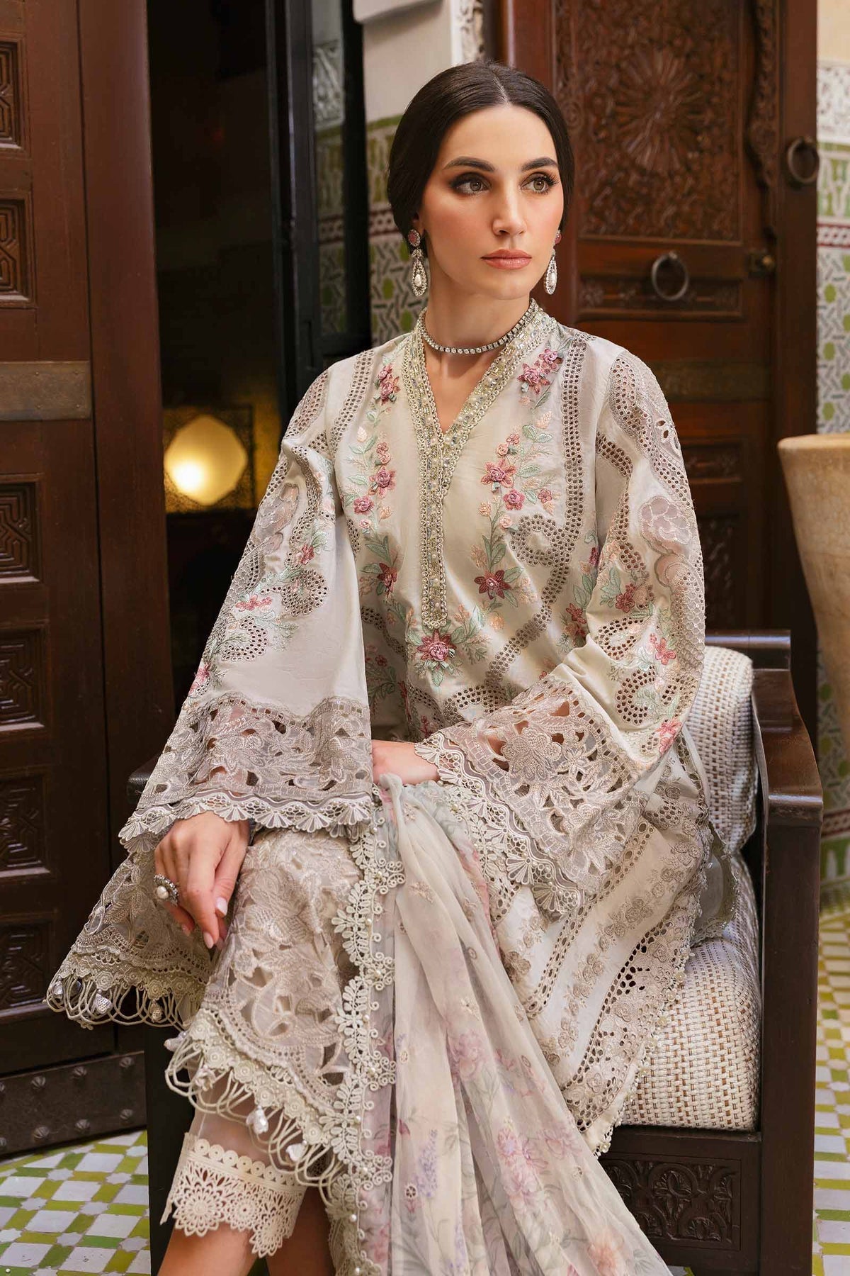Voyage A'Luxe By Maria B Unstitched 3 Piece Lawn Collection'2025-ML-2514-B