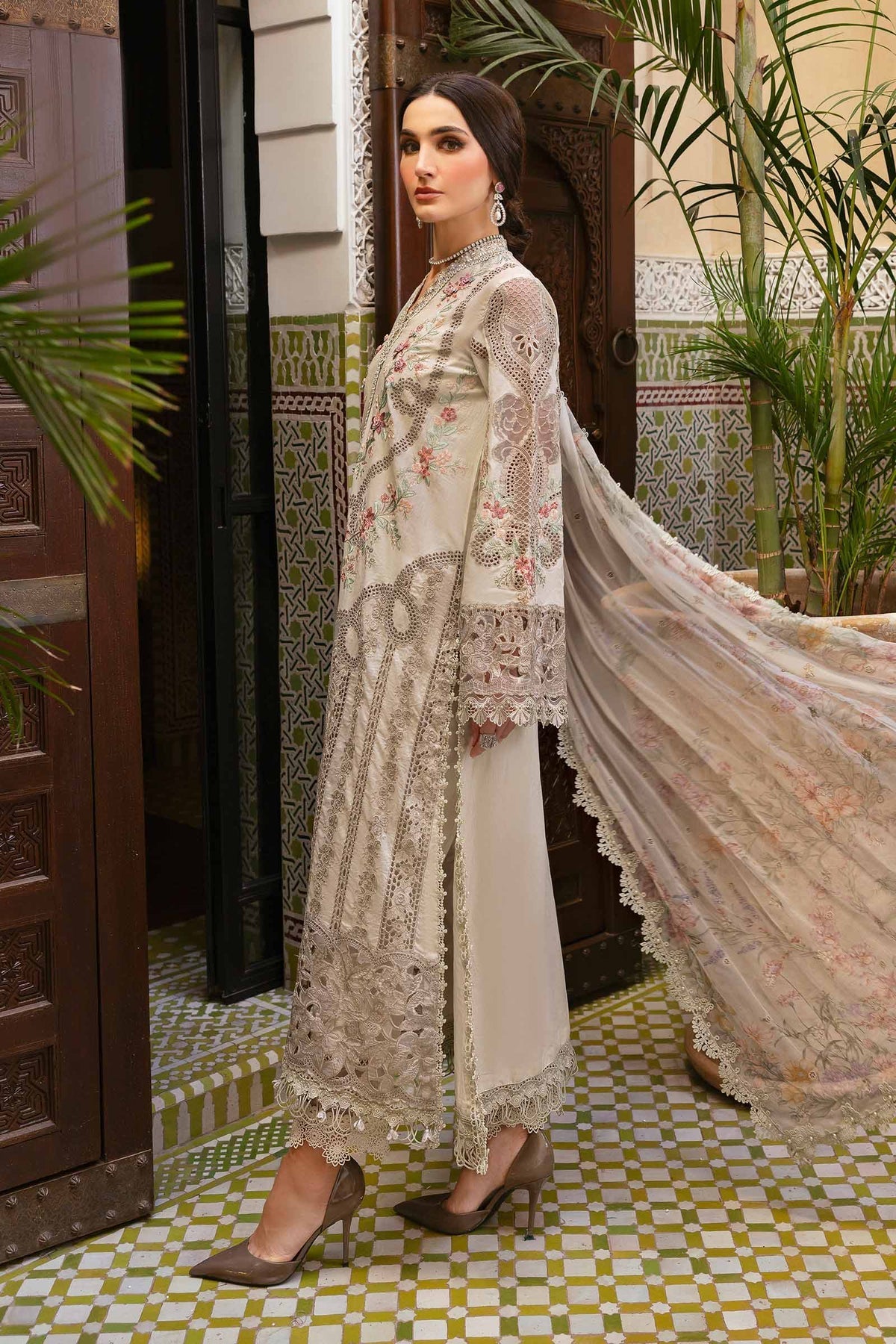 Voyage A'Luxe By Maria B Unstitched 3 Piece Lawn Collection'2025-ML-2514-B