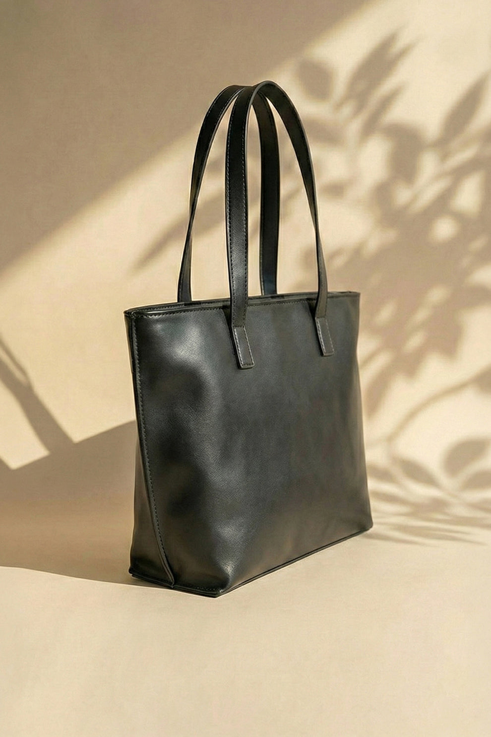 fineur alexa trendy and classic tote bags in Pakistan at affordable prices.