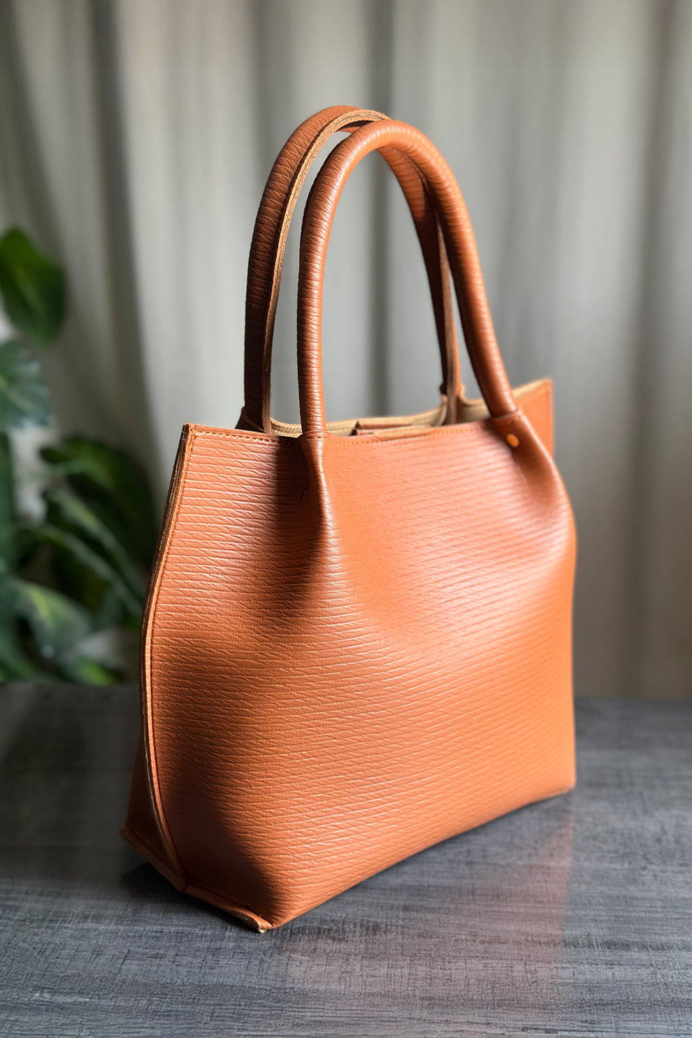 arcline Lowest price in pakistan, tote bags of pakistan under 1599