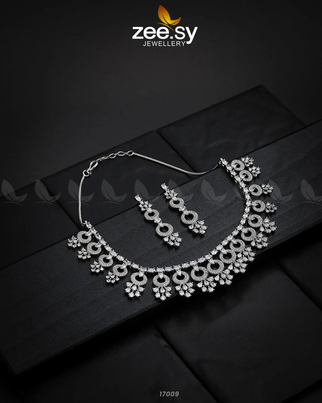 Statement Pieces Necklace Silver white - Zeesy Jewellery