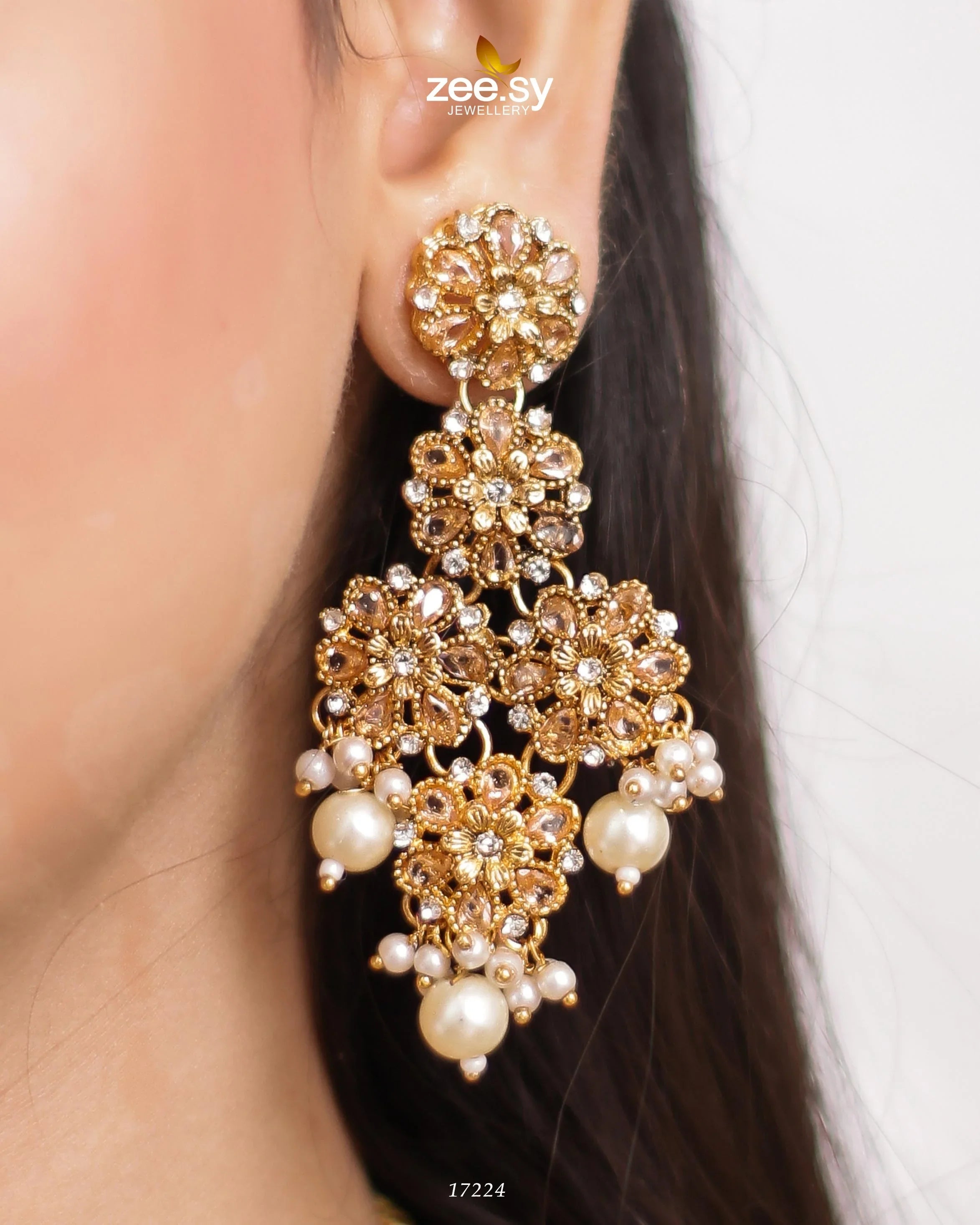 Magnolia Glimmer Necklace - Zeesy Jewellery