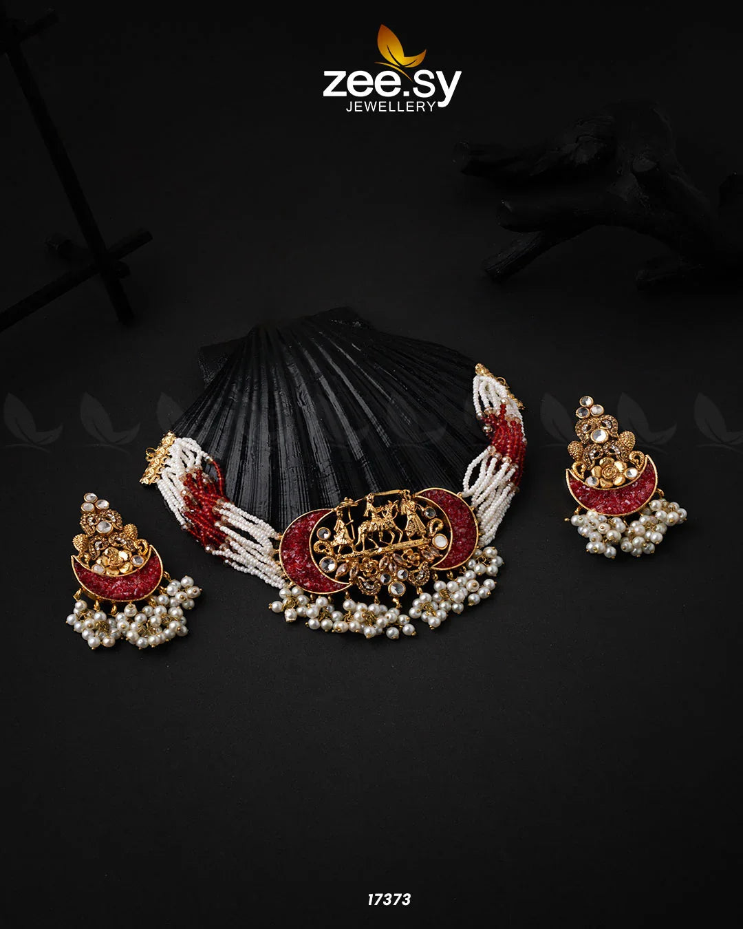 Medallion necklace Red - Zeesy Jewellery