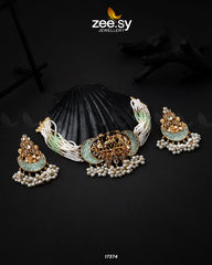 Medallion necklace Mint Green - Zeesy Jewellery